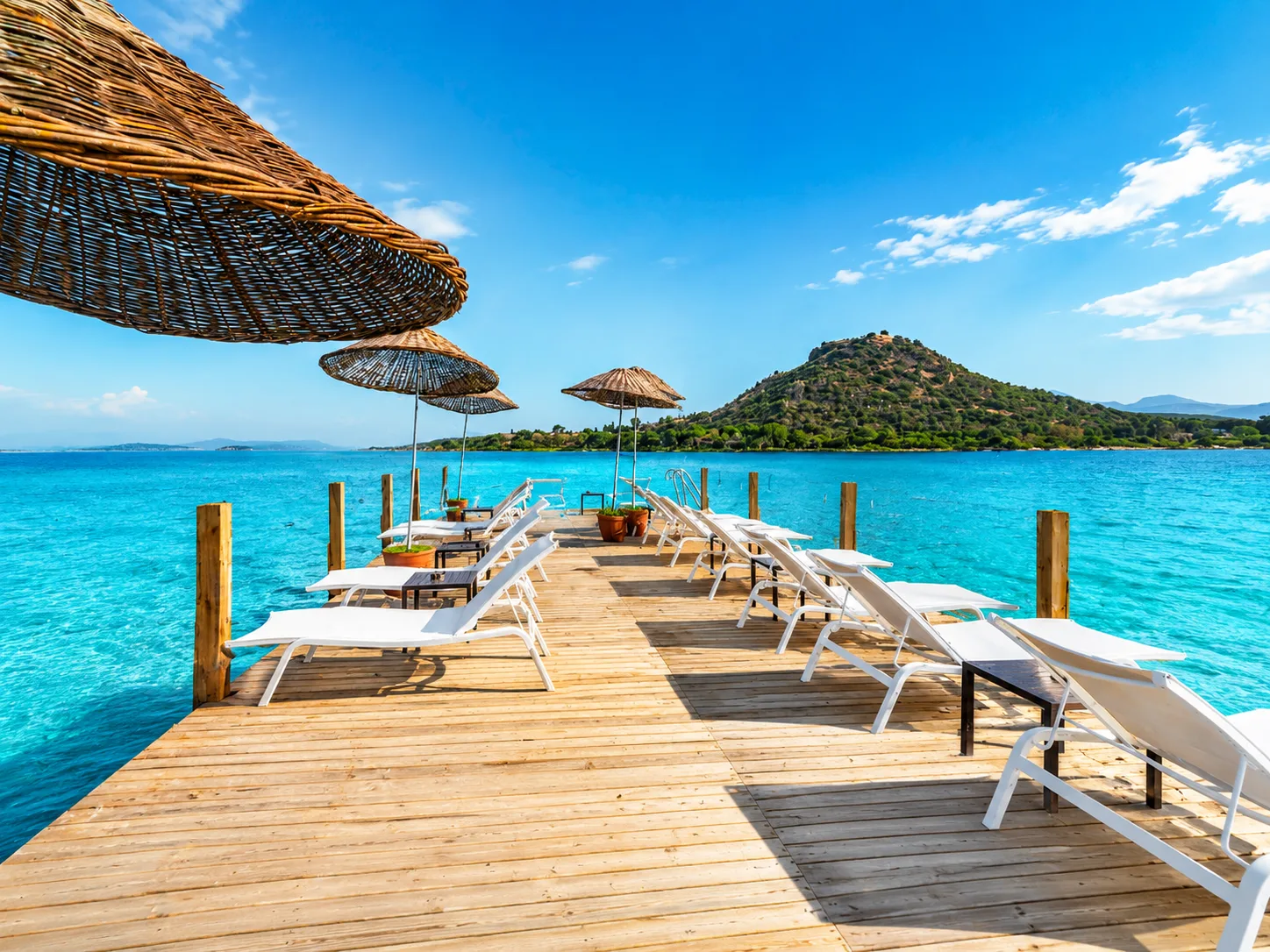 Muup Resort geniş açık havuz alanı